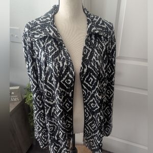 Women’s Black & White Patterned Open Front Jacket Mesmerize Brand